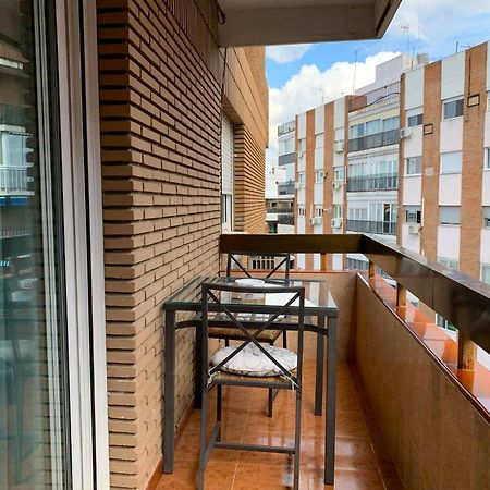 Ferienwohnung El Nuevo Corazon De Triana Next Feria Renovado Febrero 2025 Sevilla Exterior foto